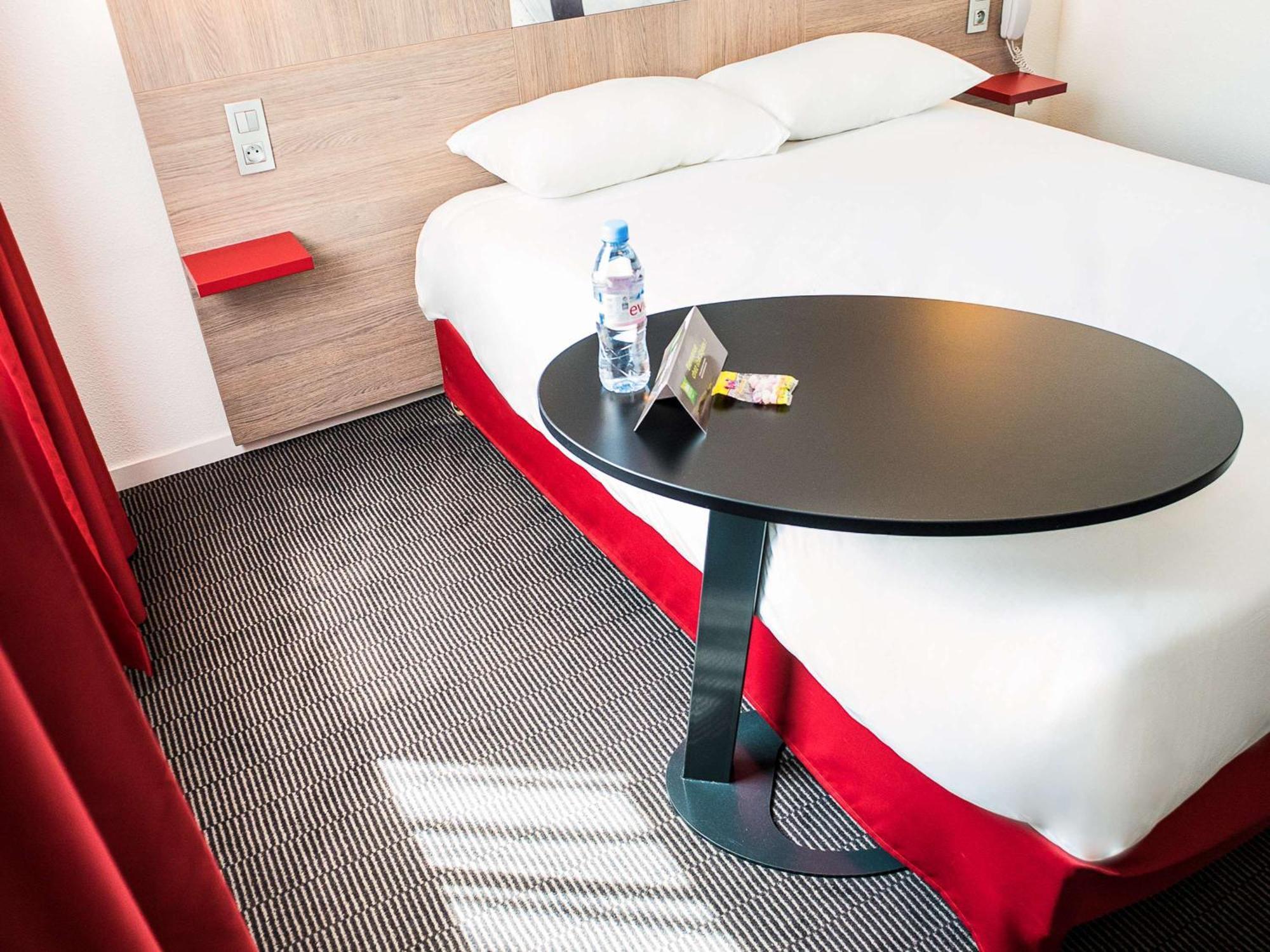 Ibis Styles Toulouse Cite Espace Exteriör bild