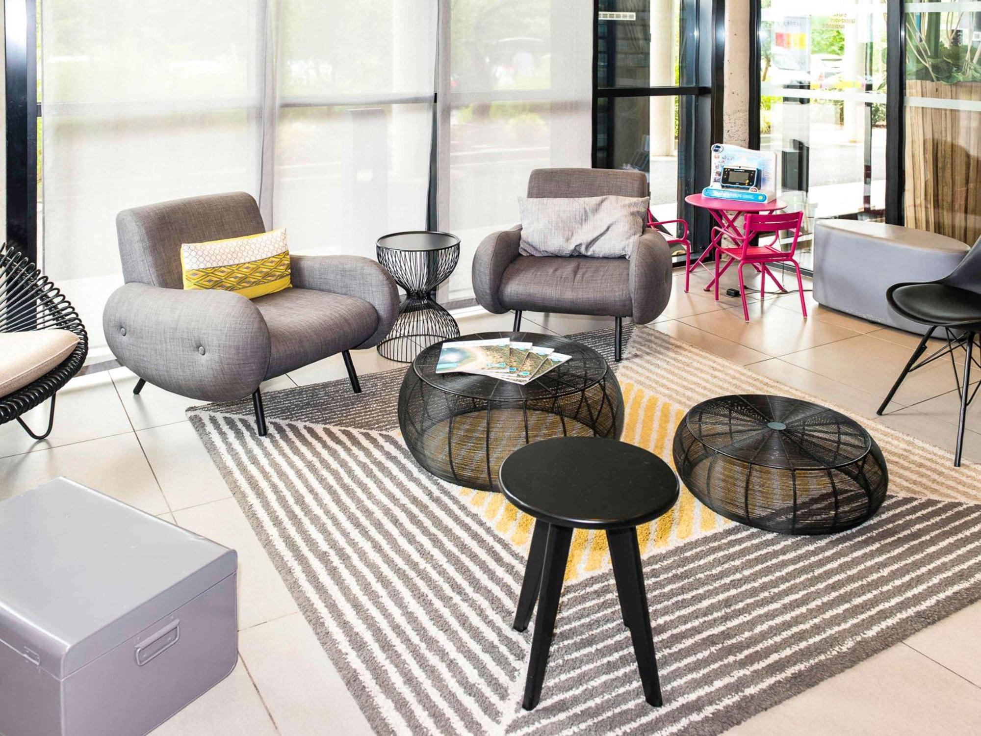 Ibis Styles Toulouse Cite Espace Exteriör bild
